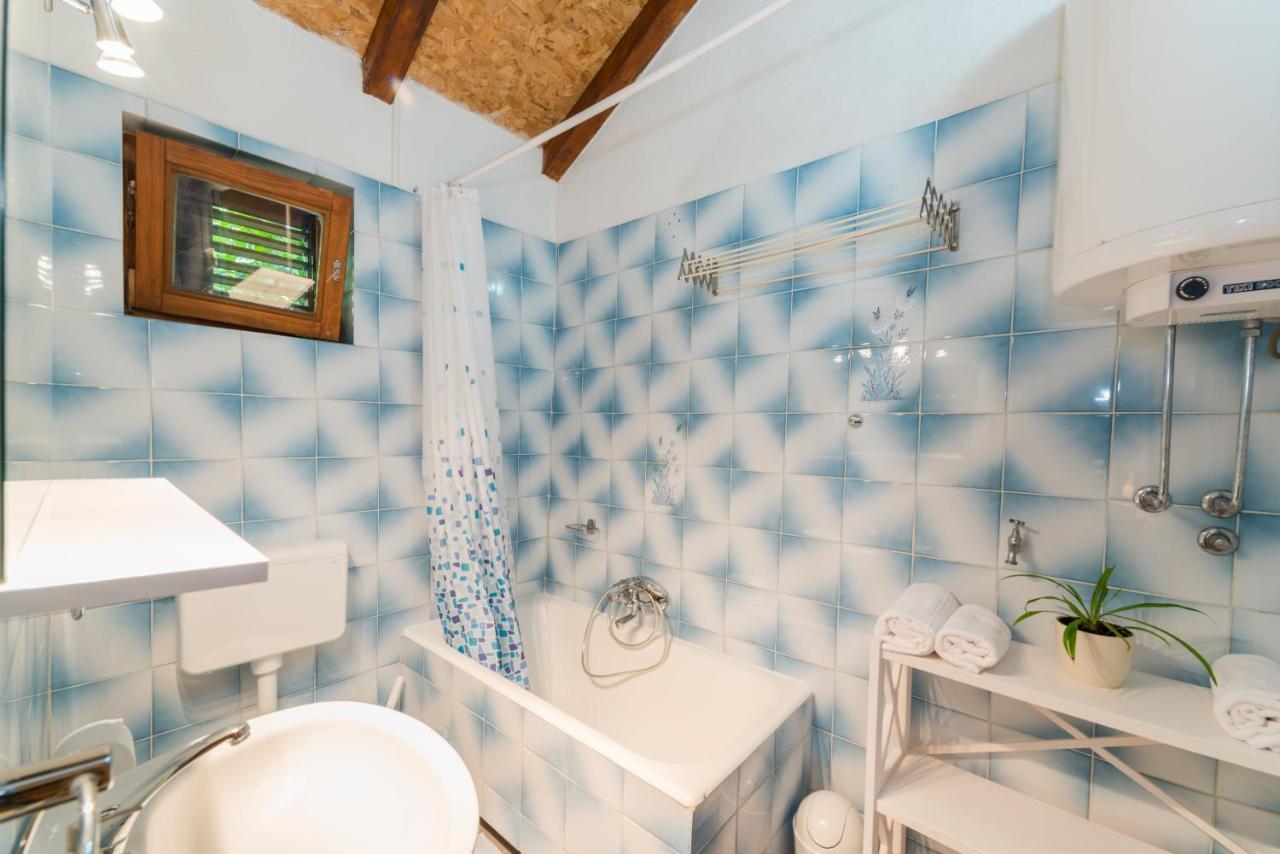 Apartmani Bugenvilija Brbinj Екстер'єр фото